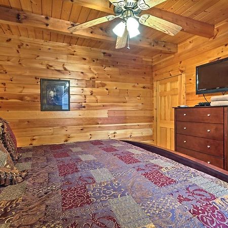 Вилла Pigeon Forge Cabin With Hot Tub, Grill And Pool Table! Севьервилл Экстерьер фото