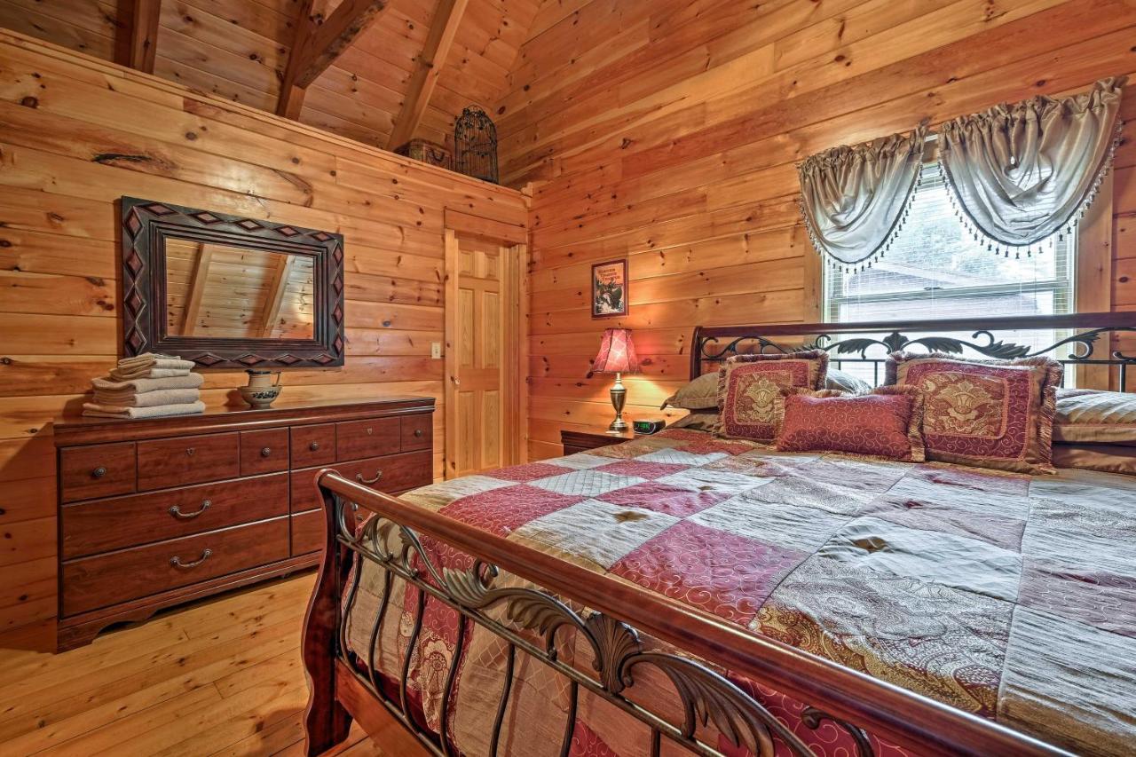 Вилла Pigeon Forge Cabin With Hot Tub, Grill And Pool Table! Севьервилл Экстерьер фото