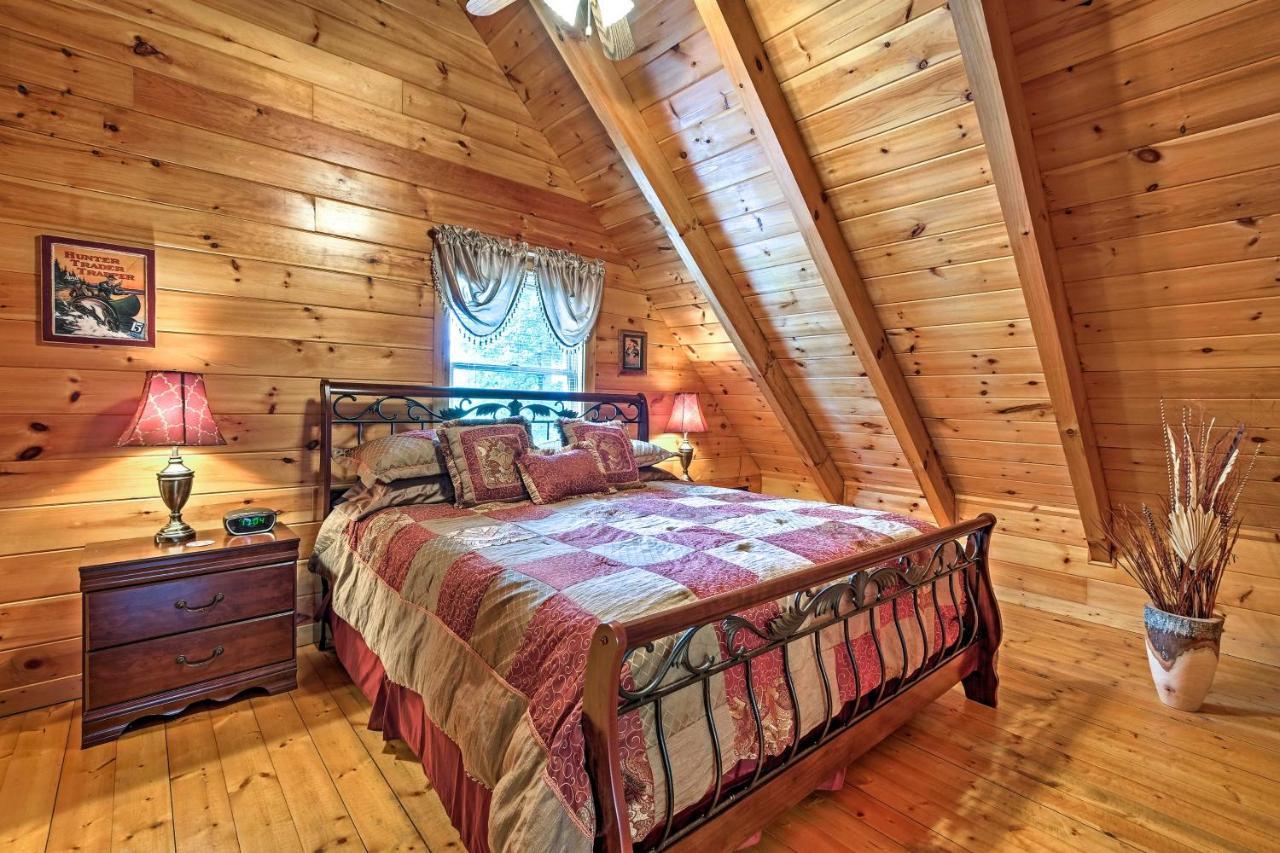 Вилла Pigeon Forge Cabin With Hot Tub, Grill And Pool Table! Севьервилл Экстерьер фото